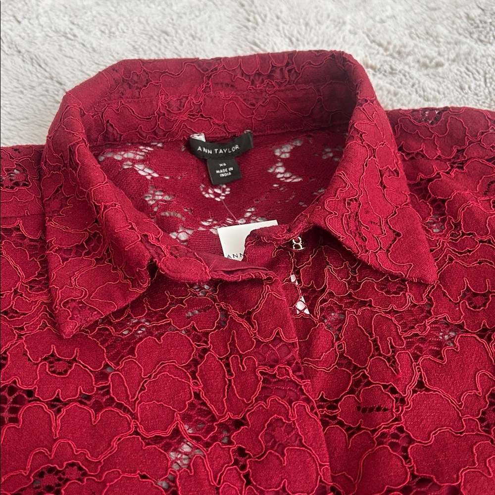 NWT Ann Taylor lace shirt with cami - Picture 5 of 12